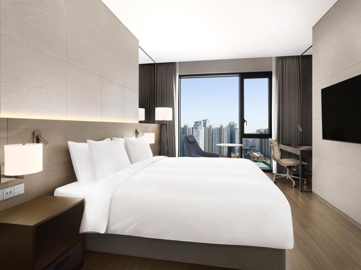 Four Points By Sheraton Suwon Exteriör bild