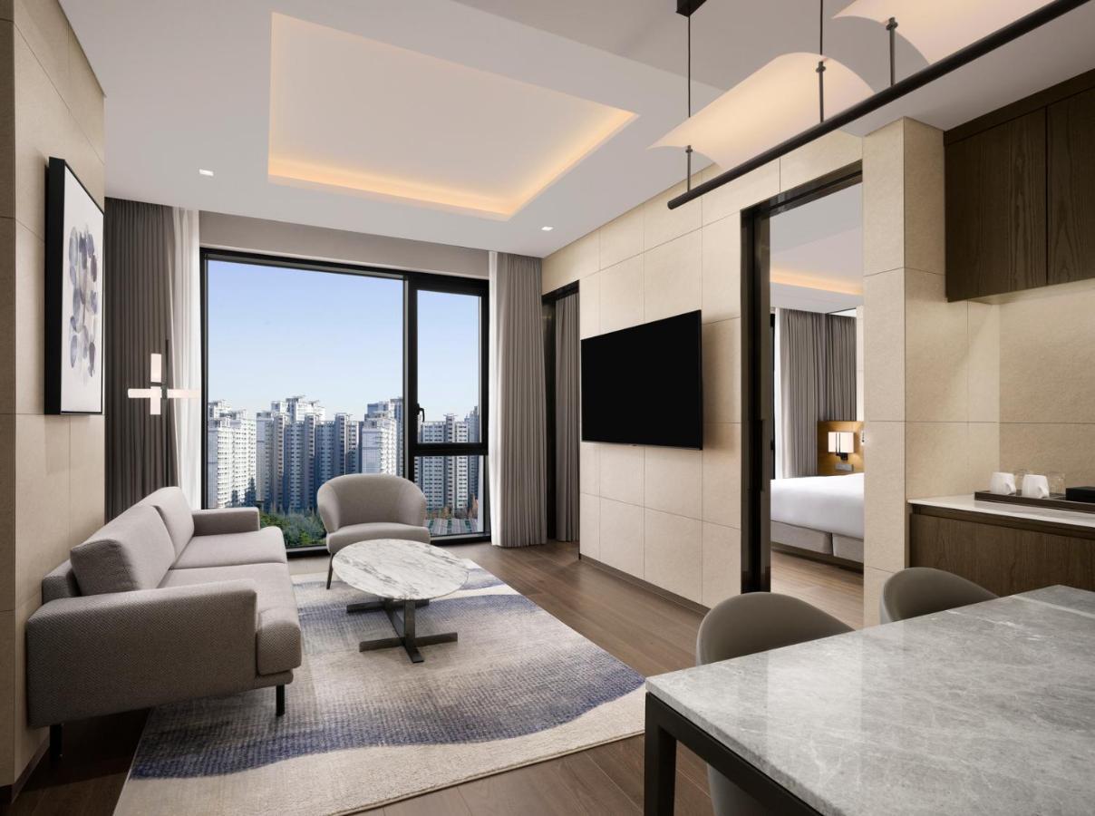 Four Points By Sheraton Suwon Exteriör bild