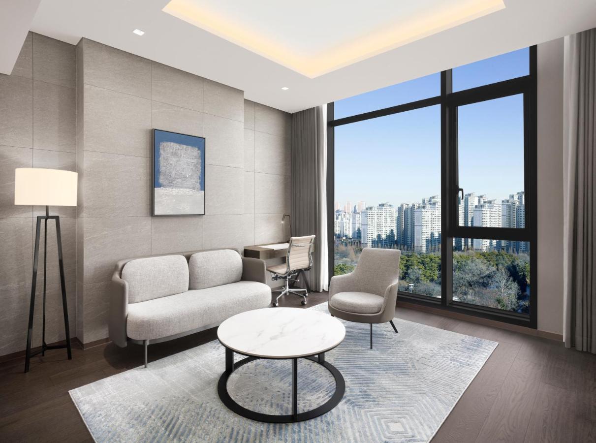 Four Points By Sheraton Suwon Exteriör bild