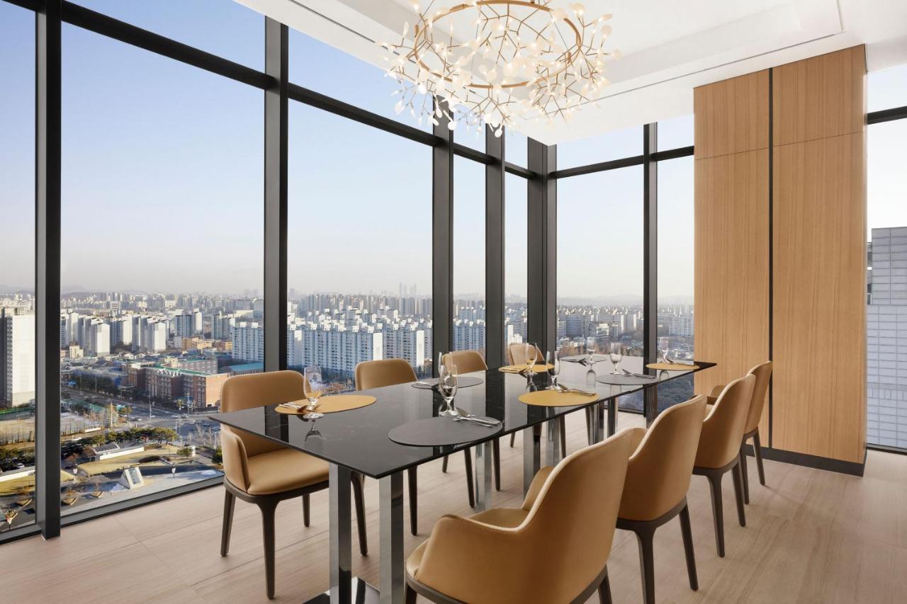 Four Points By Sheraton Suwon Exteriör bild