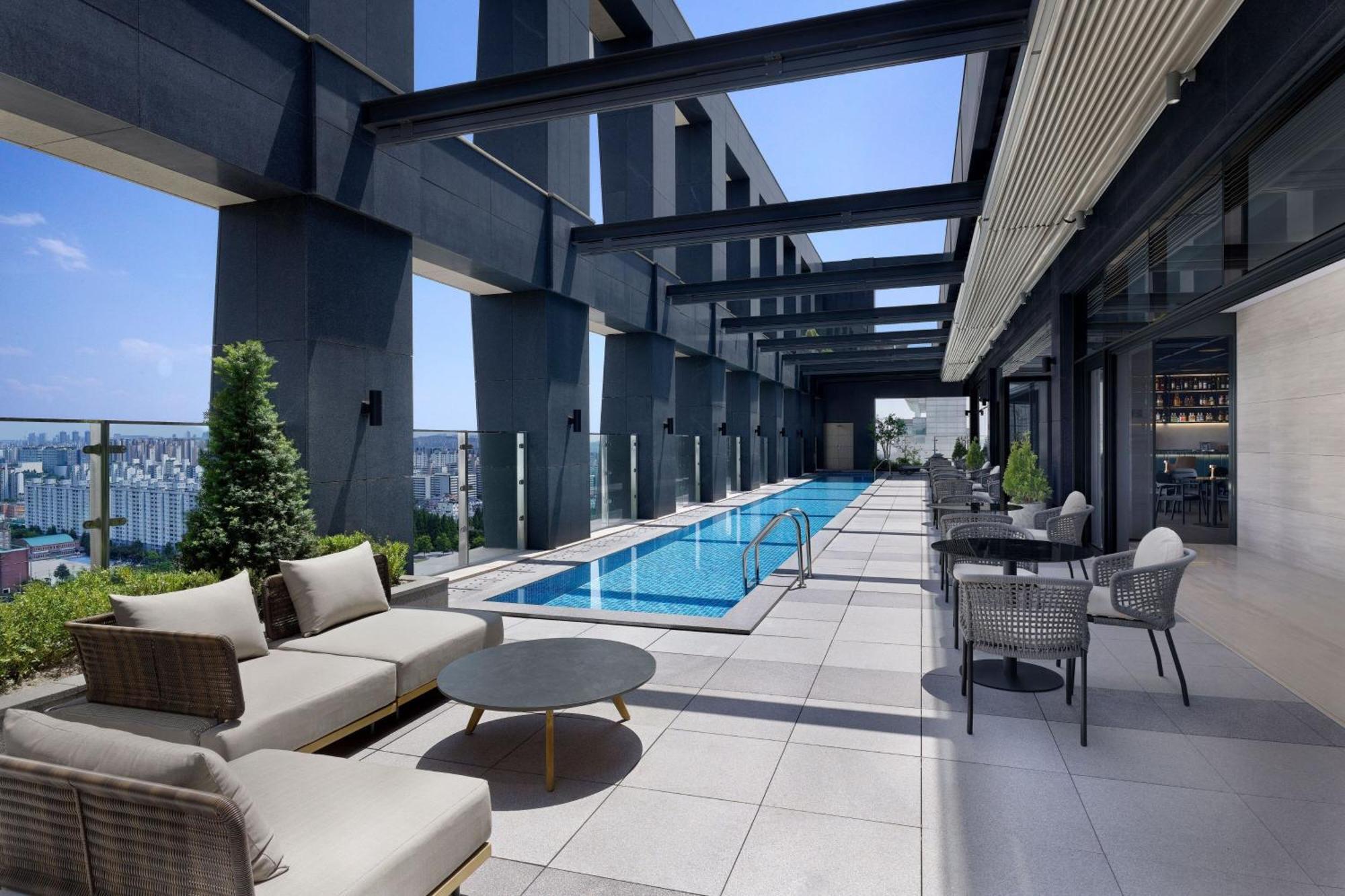 Four Points By Sheraton Suwon Exteriör bild