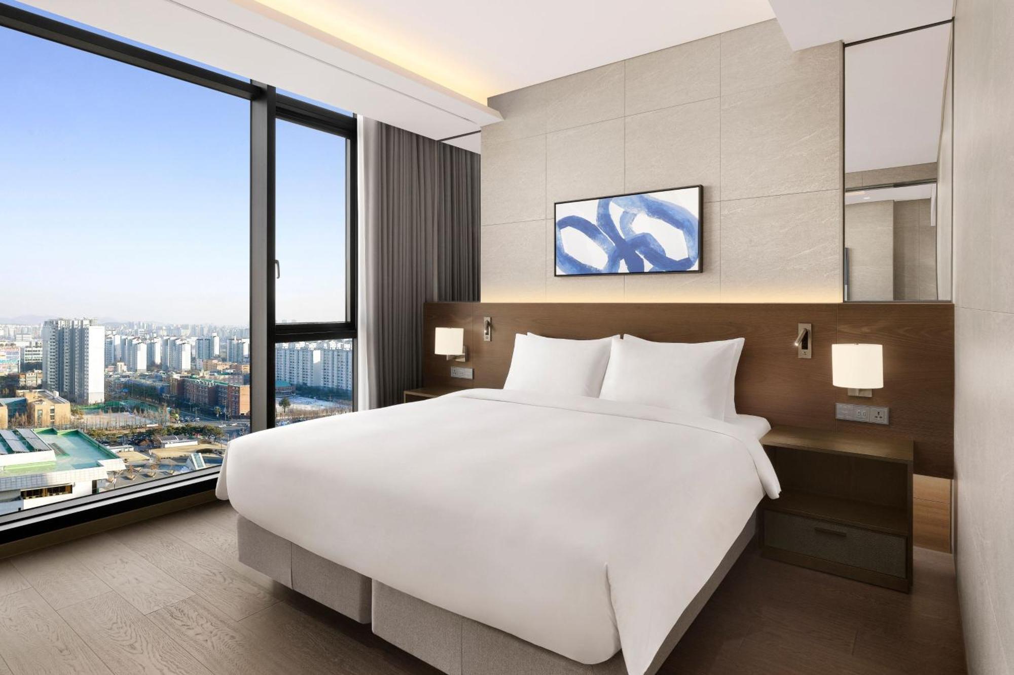 Four Points By Sheraton Suwon Exteriör bild
